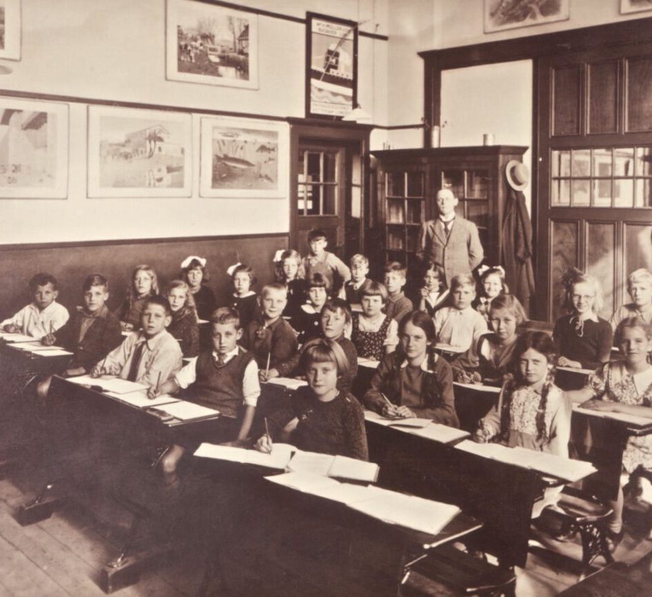 1939 - Klas meester Meijer met klas 3 en 4 kopie